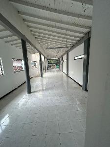 Casa de 5 alcobas en venta en Patio Bonito, Medellín, 537 m² · foto 2 de 8