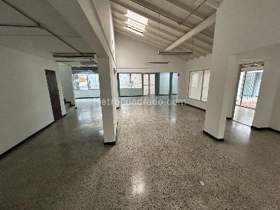 Casa de 5 alcobas en venta en Patio Bonito, Medellín, 537 m² · foto 6 de 8
