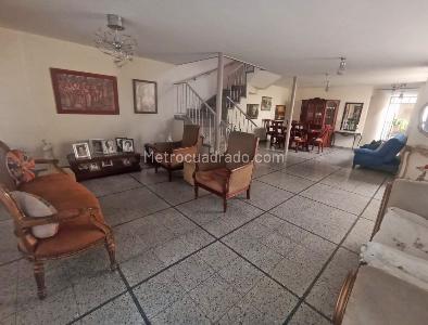 Casa – Medellín, El Nogal - Los Almendros, Belén