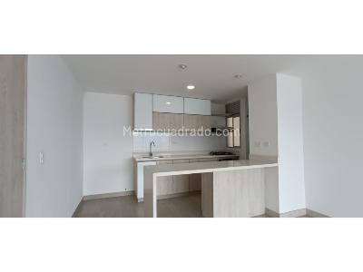 Apartamento de 2 alcobas en venta en El Carmelo, Sabaneta, 85 m² · foto 6 de 13