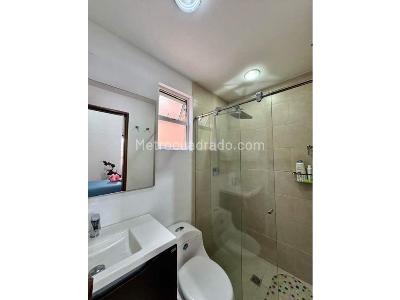 Casa de 4 alcobas en venta en Loma De Los Bernal, Medellín, 157 m² · foto 7 de 14