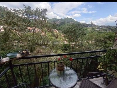Apartamento de 3 alcobas en venta en Rodeo Alto, Medellín, 64 m² · foto 8 de 20