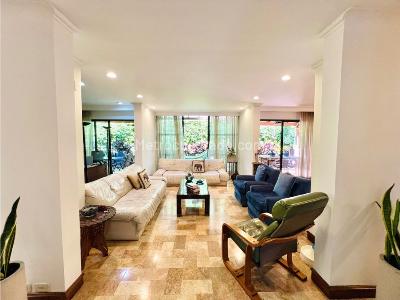 Casa de 3 alcobas en venta en El Esmeraldal, Envigado, 210 m² · foto 2 de 17