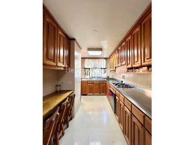 Casa de 3 alcobas en venta en El Esmeraldal, Envigado, 210 m² · foto 7 de 17