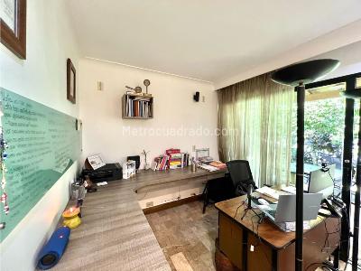 Casa de 3 alcobas en venta en El Esmeraldal, Envigado, 210 m² · foto 8 de 17