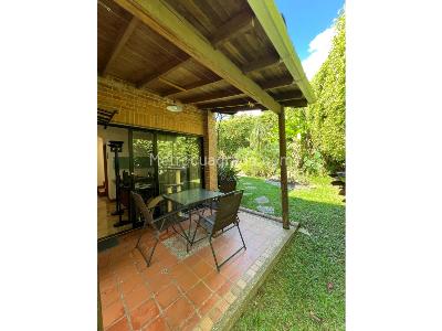 Casa de 3 alcobas en venta en El Esmeraldal, Envigado, 210 m² · foto 10 de 17