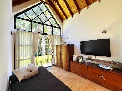 Casa de 3 alcobas en venta en El Esmeraldal, Envigado, 210 m² · foto 12 de 17