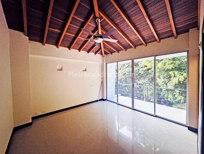 Casa de 5 alcobas en venta en San José, Sabaneta, 346 m² · foto 13 de 20