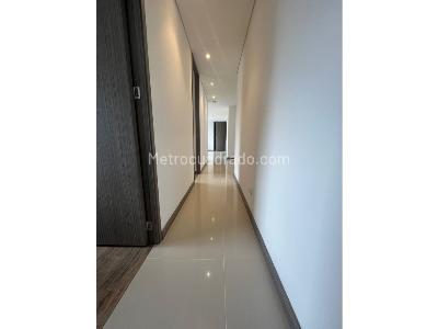 Apartamento de 3 alcobas en venta en Ciudad Del Rio, Medellín, 121 m² · foto 4 de 20