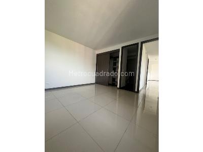 Apartamento de 3 alcobas en venta en Niquia, Bello, 76 m² · foto 2 de 20