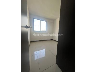Apartamento de 3 alcobas en venta en Niquia, Bello, 76 m² · foto 3 de 20