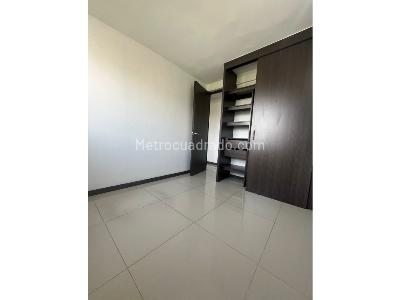 Apartamento de 3 alcobas en venta en Niquia, Bello, 76 m² · foto 14 de 20