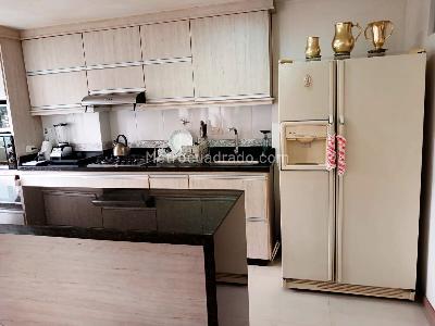 Apartamento de 3 alcobas en venta en Laureles, Medellín, 104 m² · foto 6 de 20