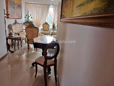 Apartamento de 3 alcobas en venta en Laureles, Medellín, 104 m² · foto 9 de 20