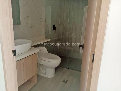 Apartamento de 3 alcobas en venta en Laureles, Medellín, 180 m² · foto 10 de 20
