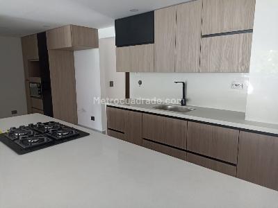 Apartamento de 3 alcobas en venta en Laureles, Medellín, 180 m² · foto 6 de 20