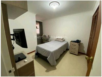 Apartamento de 3 alcobas en venta en Laureles, Medellín, 95 m² · foto 8 de 20