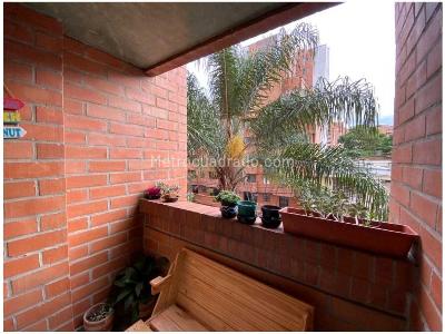 Apartamento de 3 alcobas en venta en Laureles, Medellín, 95 m² · foto 9 de 20