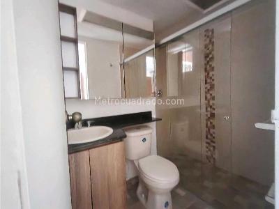 Apartamento de 3 alcobas en venta en Laureles, Medellín, 95 m² · foto 16 de 20