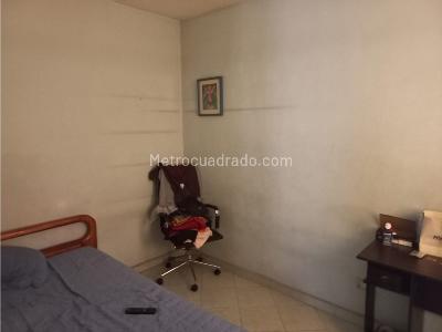 Casa de 5 alcobas en venta en Cristobal, Medellín, 198 m² · foto 3 de 15