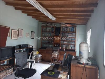 Casa de 5 alcobas en venta en Cristobal, Medellín, 198 m² · foto 14 de 15
