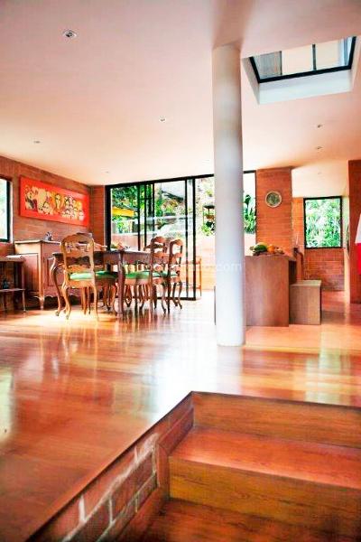 House in Envigado - Más