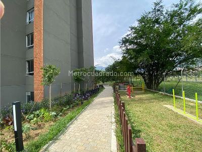 Apartamento de 3 alcobas en venta en La Gabriela, Bello, 71 m² · foto 19 de 20