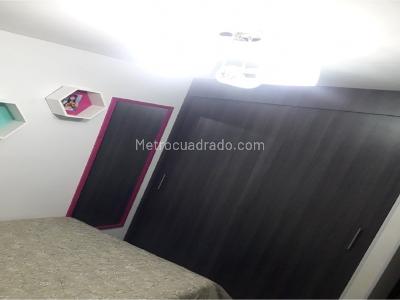 Apartamento de 2 alcobas en venta en Niquia, Bello, 56 m² · foto 5 de 19