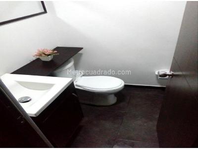 Apartamento de 2 alcobas en venta en Niquia, Bello, 56 m² · foto 10 de 19