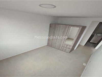 Apartamento de 2 alcobas en venta en Madera, Bello, 44 m² · foto 5 de 9