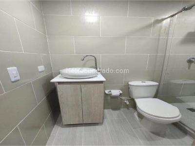 Apartamento de 2 alcobas en venta en Madera, Bello, 44 m² · foto 8 de 9