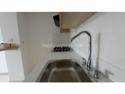 Apartamento de 3 alcobas en venta en Amazonia, Bello, 56 m² · foto 3 de 6