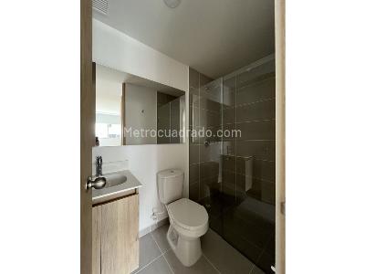 Apartamento de 3 alcobas en venta en Guayabal, Medellín, 68 m² · foto 8 de 9