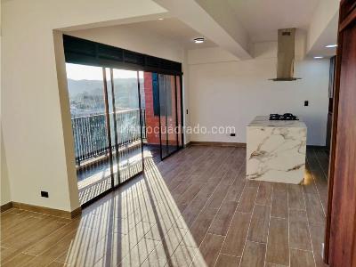 Apartamento de 2 alcobas en venta en Barro Blanco, Rionegro, 75 m² · foto 2 de 9