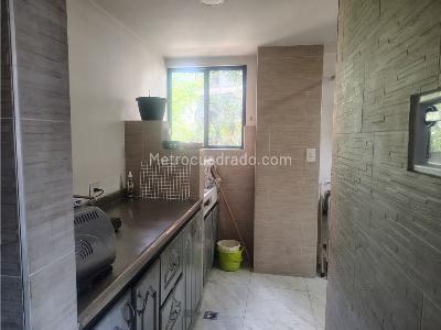 Apartamento de 3 alcobas en venta en Conquistadores, Medellín, 115 m² · foto 11 de 20