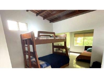 Casa de 3 alcobas en venta en Calasanz, Medellín, 130 m² · foto 5 de 6
