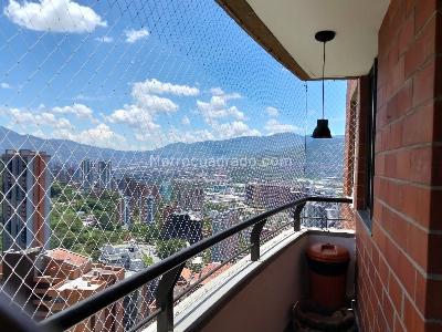 Apartamento de 3 alcobas en venta en El Poblado Loma Del Indio, Medellín, 74 m² · foto 3 de 16