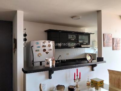 Apartamento de 3 alcobas en venta en El Poblado Loma Del Indio, Medellín, 74 m² · foto 7 de 16