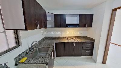 Apartamento en venta en Belen Loma De Los Bernal, Medellín · foto 3 de 20