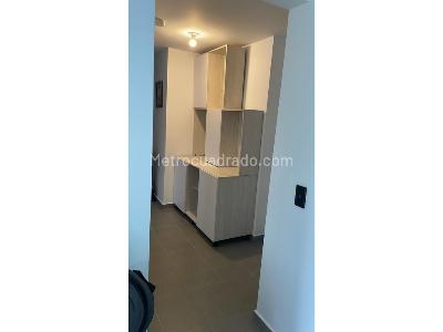 Apartamento en venta en Loma De Los Bernal, Medellín · foto 9 de 12