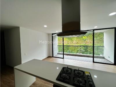 Apartamento en venta en Envigado El Trianon, Envigado · foto 3 de 14