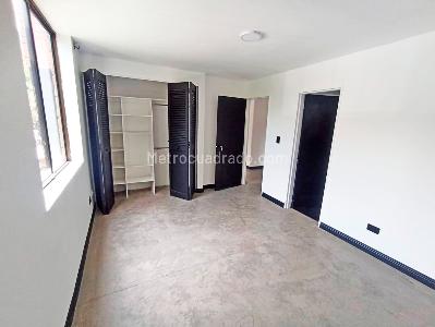 Apartamento en venta en La Aguacatala, Medellín · foto 12 de 20