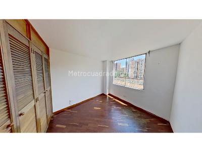 Apartamento en venta en Loma De Los Bernal, Medellín · foto 7 de 20