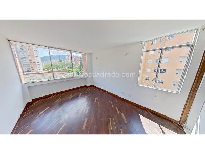 Apartamento en venta en Loma De Los Bernal, Medellín · foto 10 de 20