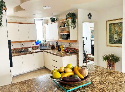 Apartamento de 4 alcobas en venta en El Poblado, Medellín, 206 m² · foto 6 de 19