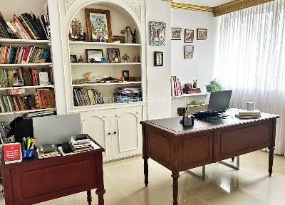 Apartamento de 4 alcobas en venta en El Poblado, Medellín, 206 m² · foto 9 de 19