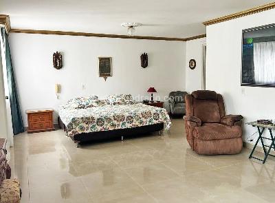 Apartamento de 4 alcobas en venta en El Poblado, Medellín, 206 m² · foto 15 de 19