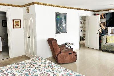 Apartamento de 4 alcobas en venta en El Poblado, Medellín, 206 m² · foto 17 de 19
