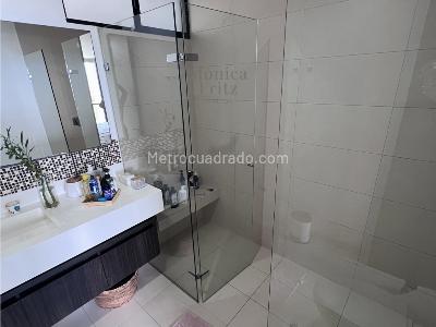 Apartamento de 2 alcobas en venta en Las Lomitas, Sabaneta, 88 m² · foto 13 de 17