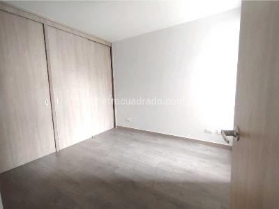 Apartamento de 3 alcobas en venta en Calasanz, Medellín, 62 m² · foto 9 de 16